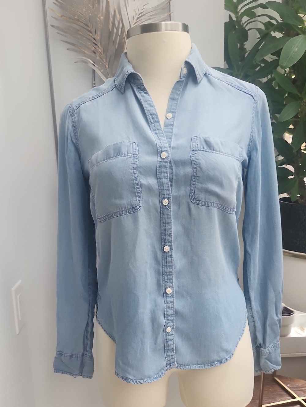 Abercrombie & Fitch Light Wash Denim Shirt